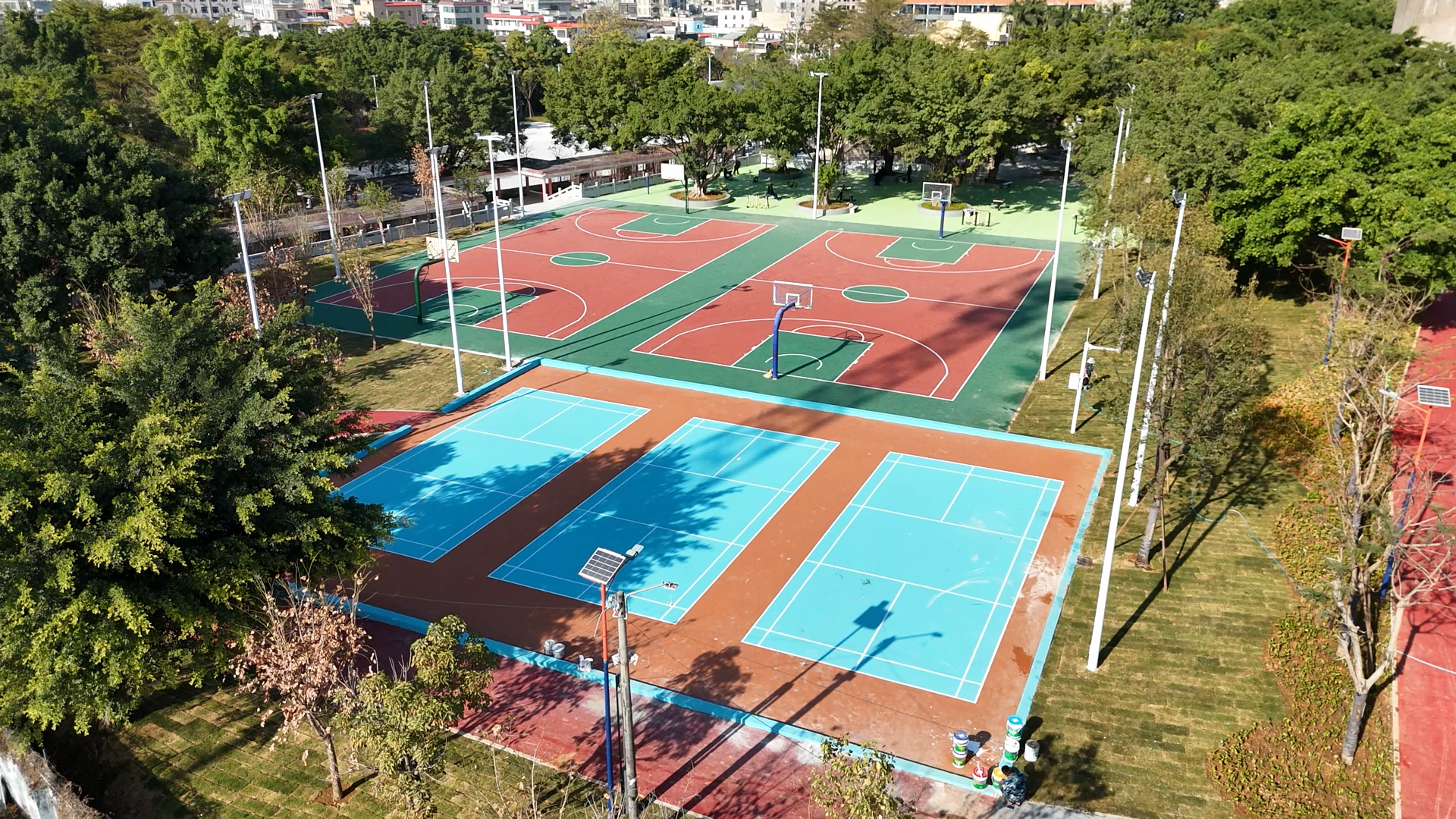 廉江市石嶺鎮(zhèn)石嶺公園球場(chǎng).png